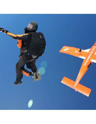 Tandem parachute Jump from 4200m + video &...
