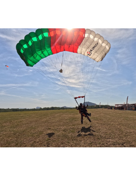 Tandem jump from 3,000 meters + video & photos + extra selfie shots (ACTION DISCOUNT)